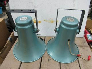 Realistic Power Horn Model 40 - 1238d,  8 Ohms,  30 Watts
