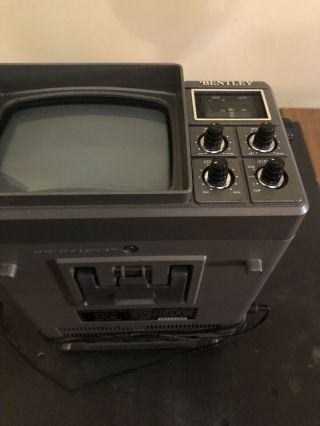 Vintage Bentley Deluxe Portable 5 Inch Black And White Television 100c