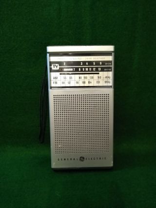 Vintage General Electric Radio Fm/am,  Weather Band 7 - 2934 A