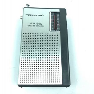 Radio Shack Realistic Am/fm Solid State Pocket Radio Model 12 - 602 1.  F1