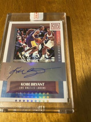 2017 - 18 Panini Status Kobe Bryant Signed Auto /49 Los Angeles Lakers