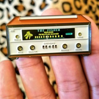 Limited Fisher 400 Pin Badge Vintage Receiver 500 800 3