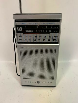 Vintage Ge General Electric Portable Radio Am/fm/tv Sound 7 - 2934a F1a
