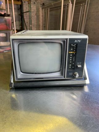 Old Vintage 1986 Ktv Portable Tv Receiver Radio