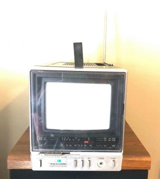 Vintage Realistic Portavision Color Tv Model No.  16 - 107 1985