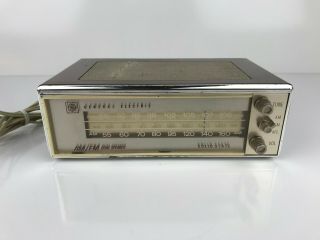 Vintage Ge General Electric Solid State Radio Model T1206a Am/fm Dual Speaker