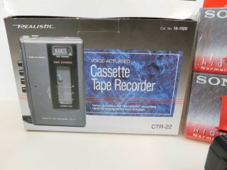 Vintage Realistic Cassette Tape Recorder with Accessories & 2 Cassettes CTR - 22 3