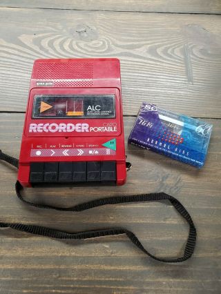 Vintage Gran Prix Portable Voice Recorder/player C620 W/cassette