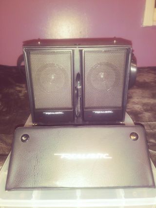Realistic Minimus 0.  6 40 - 1259a Portable Speakers W/ Case - Very Good