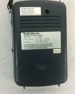 Realistic RadioShack AM/FM Pocket Radio 12 - 994 with headphone jack 2