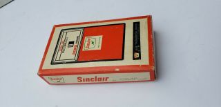 Sinclair Gas,  6 Transistor Portable Radio