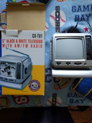Coby 5 " Portable Television Black And White Tv With Am/fm Radio Hurricane Season
