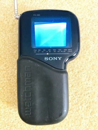 SONY Watchman B&W FD - 285 TV AM/FM Stereo 2.  7 Inch Portable READ 2