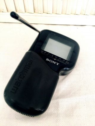 SONY Watchman B&W FD - 285 TV AM/FM Stereo 2.  7 Inch Portable READ 3