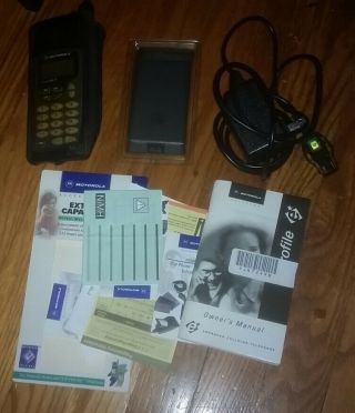Vintage Motorola Profile 300 Cell Phone In Leather Case W/clip Bundle