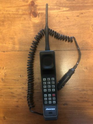 Vintage Motorola Ameritech Brick Cellular Phone With Charger/accessories