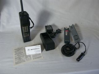Vtg Motorola Ultra Classic Digital Brick Cell Phone W/battery,  Charger Binb