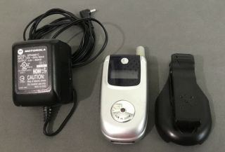 Motorola Flip Phone With Wall Charger And Belt Clip