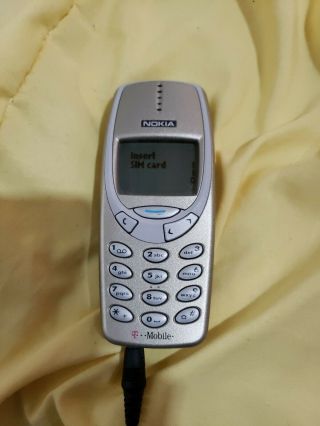 Vintage Nokia 3390b Cell Phone Cellular For T Mobile With Charging Cord