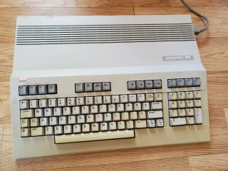 Vintage Computer Commodore 128 Powers On
