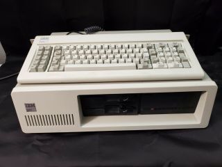 Vintage Ibm Xt 5160 W/ Click Keyboard,  2 Floppy & Hard Drive