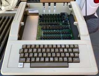 Apple II,  Plus Computer A2S1016 2