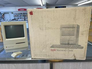 Apple Macintosh Classic With Mouse And Box Vintage