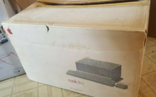 Rare Vintage Apple Iigs With Matching Box - And
