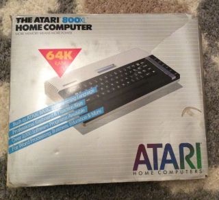 Vintage Atari 800xl Home Computer 64k Ram Memory Only W/box - No Cords