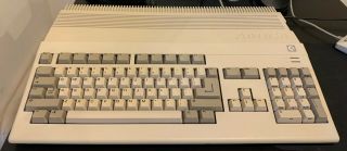 Unamiga v1.  5 board in Commodore Amiga 500 case with keyboard 2