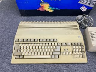Commodore Amiga 500 Computer with Power Supply & Cables 2