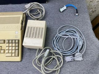 Commodore Amiga 500 Computer with Power Supply & Cables 3