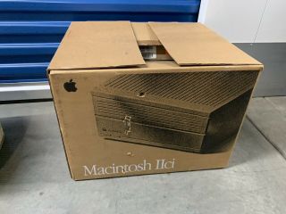 Vintage Apple Macintosh Iici Desktop Computer Please Read