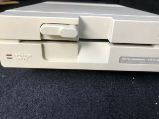 COMMODORE 1541 - II FLOPPY DRIVE COMMODORE 64 - TO POWER ON. 3