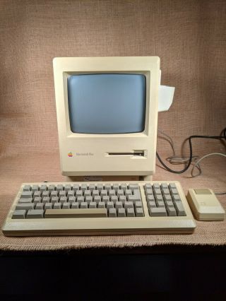 Vintage Apple Macintosh Plus M0001a 1mb Keyboard Mouse Box W/ Styrofoam