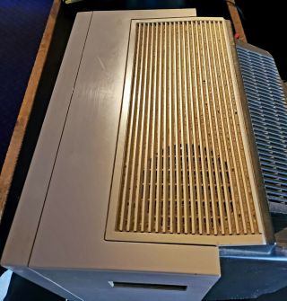 Vintage Commodore 64 Model 1701 Display Monitor 2