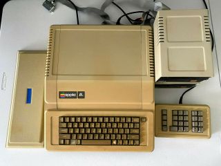 Vintage Apple Iie (2e) Computer W/ 2 Disk Drives,  Rare Keypad -