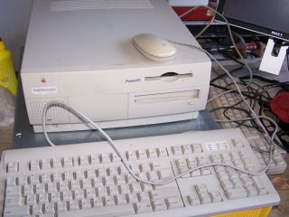 Apple Power Macintosh G3 Desktop 266mhz 32mb Ram,  24x Cd 4gb Hd,  Os 8.  5
