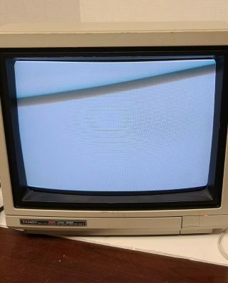 Tandy Cm - 11 Rgb High Resolution Color Monitor Powers On
