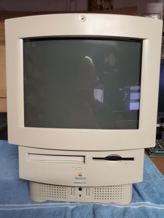Mac Performa 578 - 33 MHz 68LC040 - 36 MB RAM - HDD - Apple Keyboard / Mouse 2