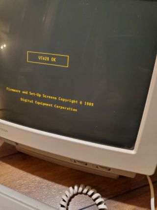 1990 DEC Digital VT420 Amber Video Terminal,  LK401 Keyboard 2