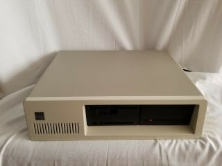 Ibm 5160 Xt Pc With Box Powers On With Stand