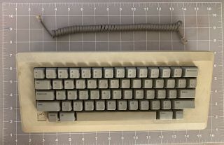 Vintage Apple Macintosh Keyboard M0110 W/ Cable 128k 512k Mac Plus