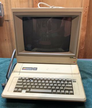 Vintage Apple Iie Computer Color Monitor A2s2064 A2m2056 Keyboard 1986