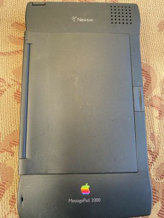 1997 APPLE NEWTON MESSAGE PAD 2000 WITH POWER,  MODEM and MEMORY CARD 2