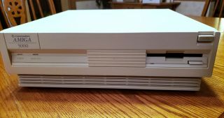 Commodore Amiga 3000 Computer - Development System W/source