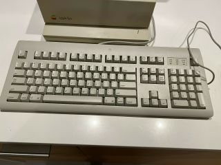 Vintage Apple II GS W/keyboard And Mouse with loaded memory card 2