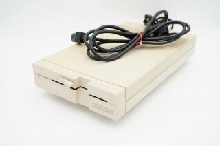 Commodore 1571 Disk Drive For Commodore 64 Or 128