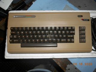 Vintage Retro Commodore 64 Personal Home Computer Console Keyboard
