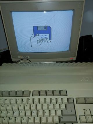 Commodore Amiga 500 Ntsc,  Kick 1.  3,  Rev 6a,  No Monitor